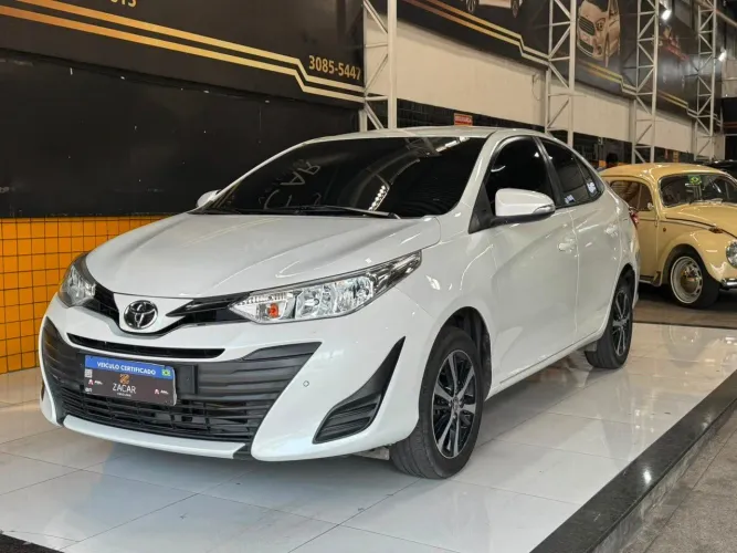 Toyota Yaris XL Sedan 1.5 Flex 16V 4P Aut. 2021