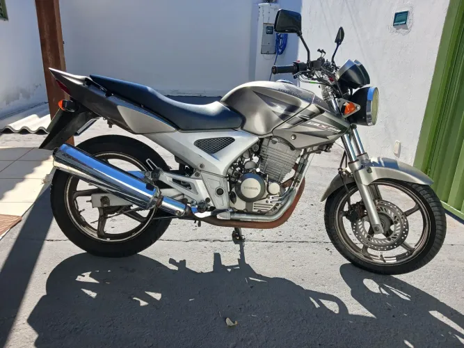 Tuwister 2007 modelo 2008
