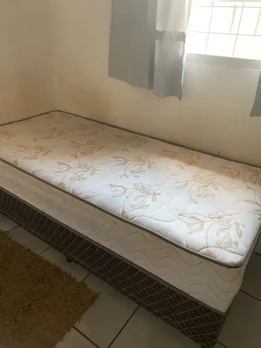 CAMA DE SOLTEIRO