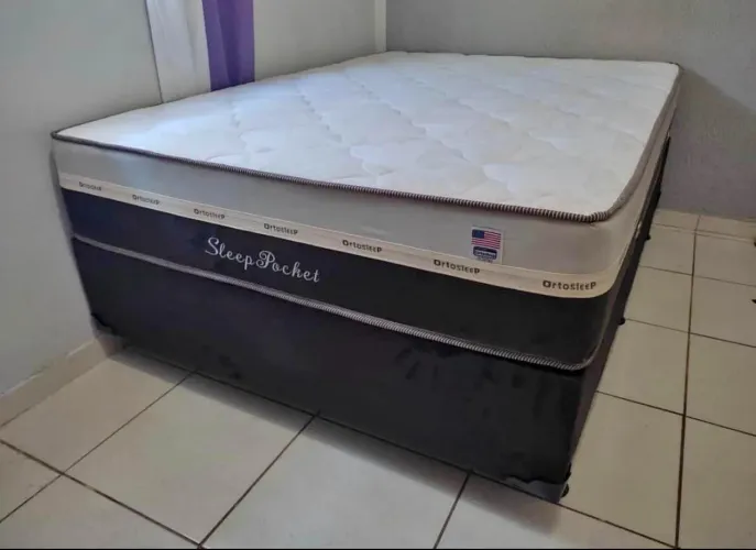 Cama box molas ensacadas c pillow todo casal ate 10x sem juros