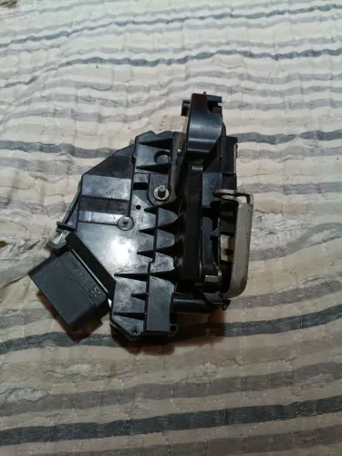 Fechadura elétrica para Carro