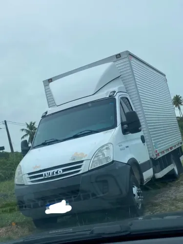 Caminhao Iveco daily 55c15 (2011)
