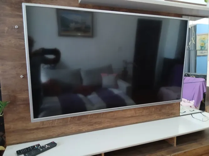 Tv smart semp 55 polegadas em excelente estado.