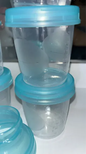 Pote de armazenamento de leite materno