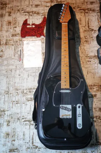 Guitarra Suhr Classic T Custom Dealer - Black
