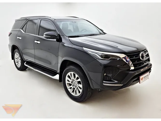 Toyota Hilux SW4 4X4 2.8 Diesel 2023