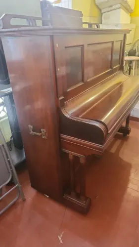 Piano vertical clássico - 88 teclas - OPORTUNIDADE