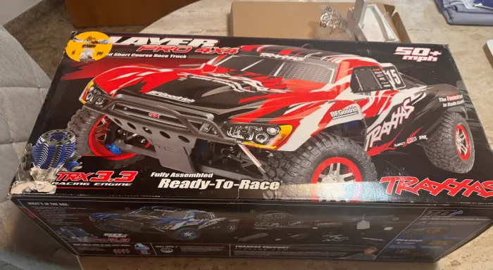 Automodelo Traxxas Slayer Pro 4x4