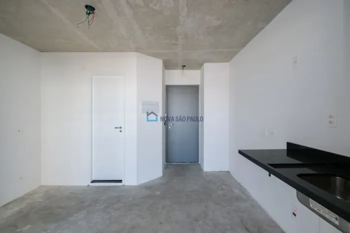 Studio à venda de 30m², uma vaga de garagem, no Edifício Vitacon Bom Retiro