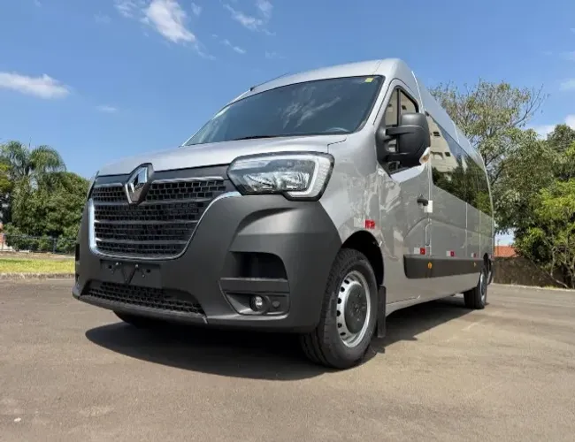 Renault Master 2.3 DCI Executive Longo 16L Dies 2027