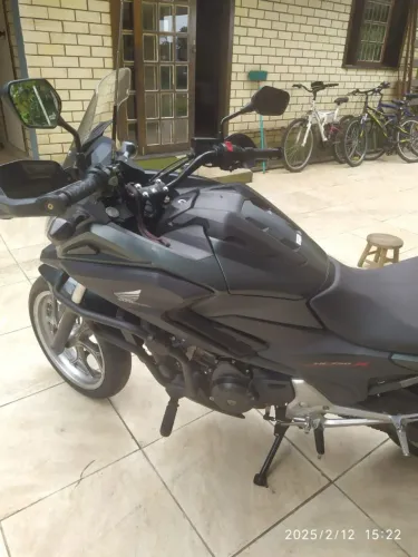 Honda NC750 único dono, excelente estado, Fipe, 44.000 , motivo da venda, não ando.