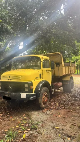 CAMINHÃO MERCEDES BENZ LK 1520