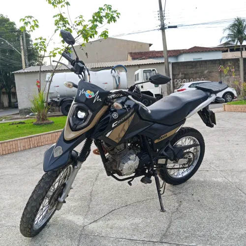 Crosser z 2023