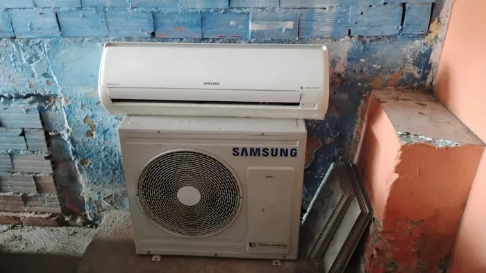 Ar condicionado 24mil btus quente e frio