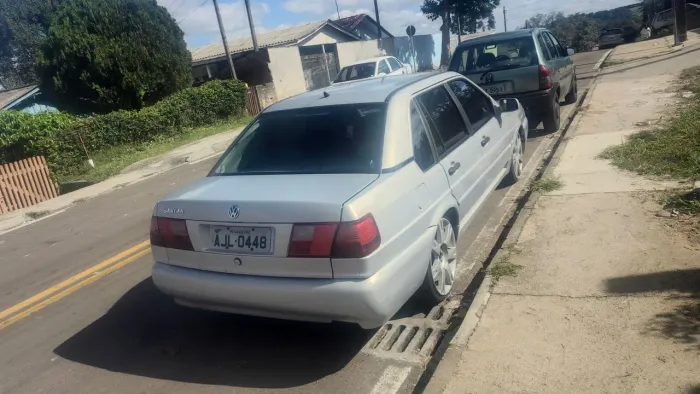 Volkswagen Santana 1.8 MI (álcool) 2001
