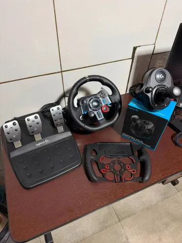Volante G29 logitech com Câmbio + volante formula 1