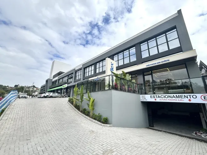 Excelente oportunidade para instalar seu negócio. Com 45m² para locação no bairro Fortalez