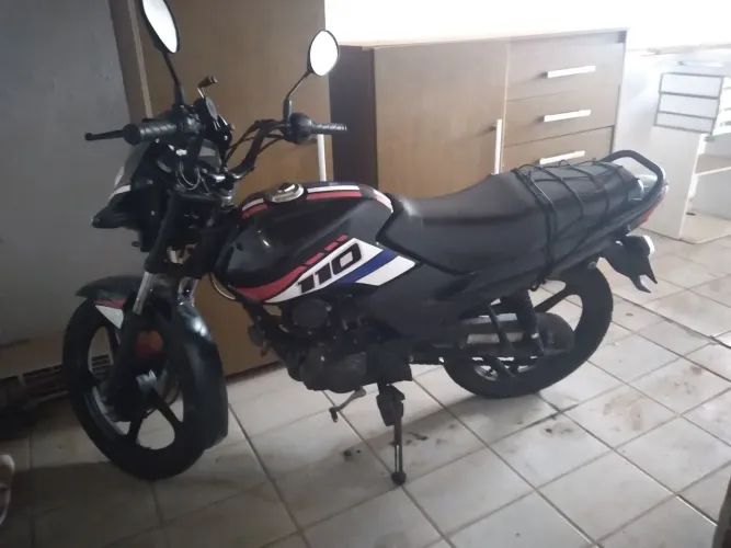 Vendo mottu com parcelas a paga