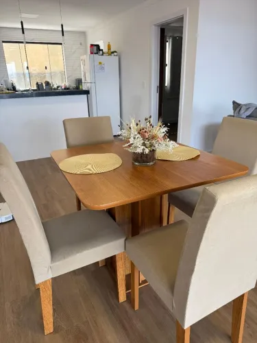 Mesa retangular 4 cadeiras
