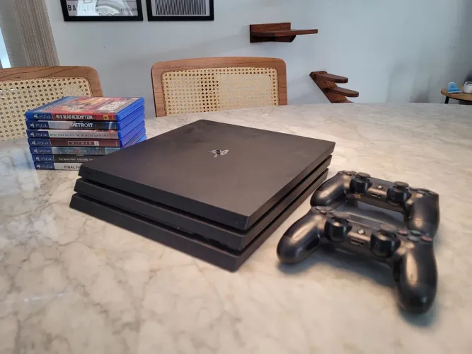 Bauru - Vendo PS4 PRO 1T