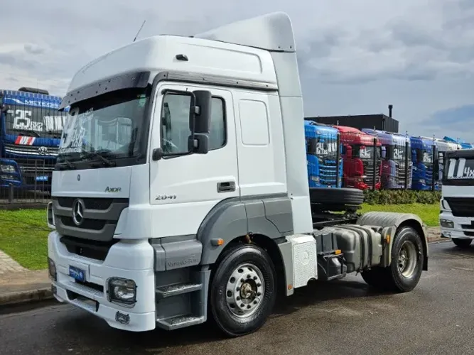 Mb Axor 2041 4x2 Ano 2019 Teto Alto Automático Puxava baú Pronta Entrega Único Dono
