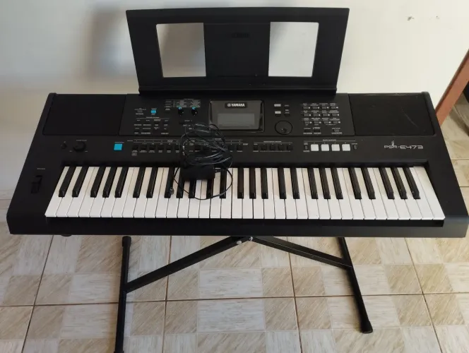 Teclado PSR E473
