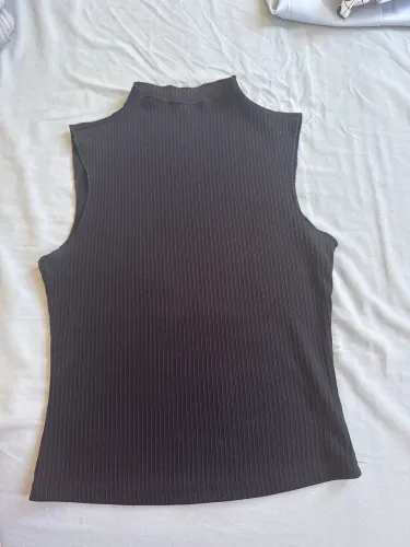 VENDO BLUSA