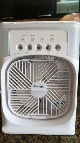 Mini ventilador umidificador