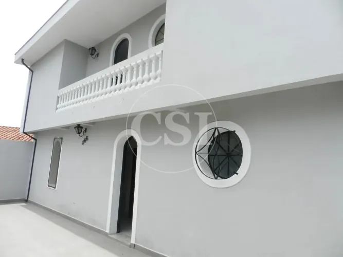 Sobrado 2 dorms, 2 vagas, ótima localização e infraestrutura!