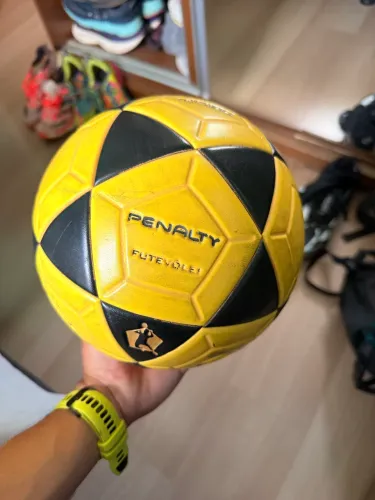 BOLA DE FUTEVÔLEI PENALTY