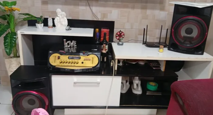 Vendo rack em ótimo estado de conservação