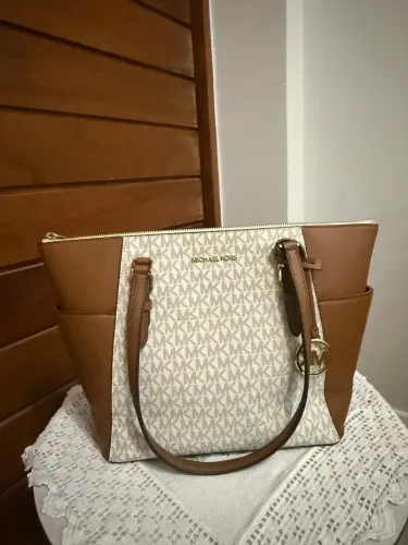 Bolsa Michael Kors Charlotte Large Top Zip Tote Baunilha - Original