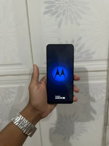 MOTO E22