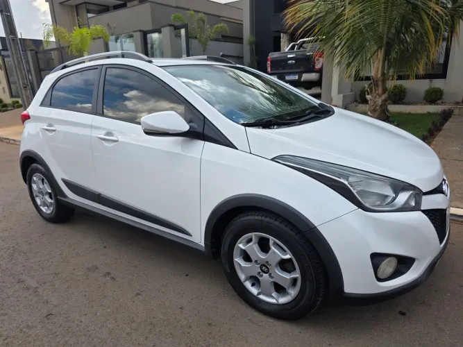 Hyundai HB20X Premium 1.6 Flex 16V Aut. 2014