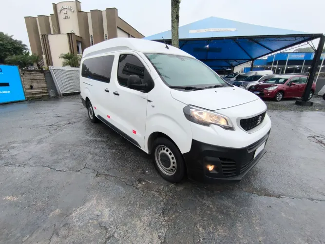 Peugeot Expert Minibus 1.6 Turbo Diesel 2022