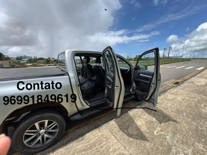 Toyota Hilux CD SRV 4X4 2.8 TDI Diesel Aut. 2019