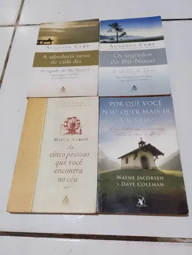 Livros de Auto Ajuda Espiritual R$ 20,00