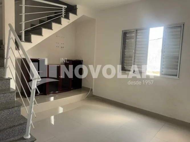 Sobrado com Salão Comercial à Venda no Parque Novo Mundo - 130 m², Próx. ao Hospital Nipo-