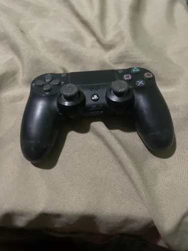 Controle de ps4 usado com l2 quebrado mas é original