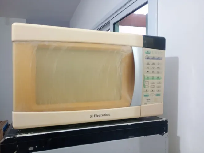 Microondas Eletrolux grande