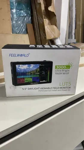 Monitor FeelWorld LUT5 5,5" 3000 Nits Touchscreen 4K - Novo