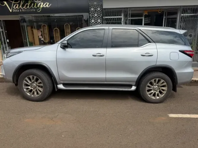 Toyota Hilux SW4 SRX 4X4 2.8 TDI 16V Dies. Aut. 2022