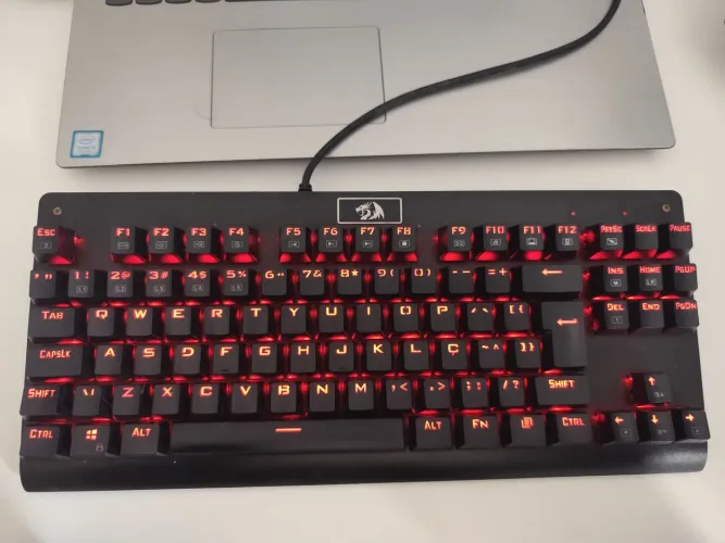 Teclado Redragon Dark Avanger