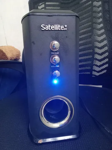 Caixa de Som 2.1 Satellite Original