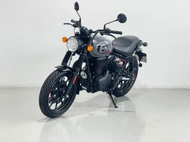 ROYAL ENFIELD ROYAL HUNTER 350 2025
