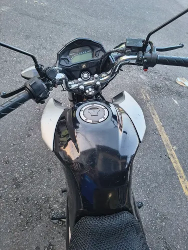 Vendo moto em bom estado de conservação, 