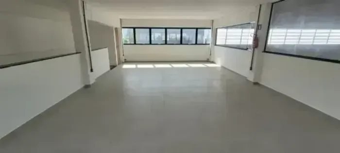 Galpão comercial para locação em Jacareí  650 m²