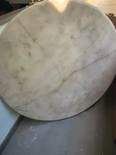 Vende-se Tampo de mármore redondo 