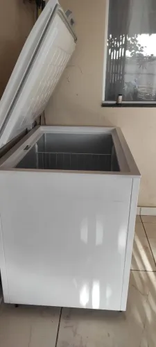 Freezer 360L semi-novo