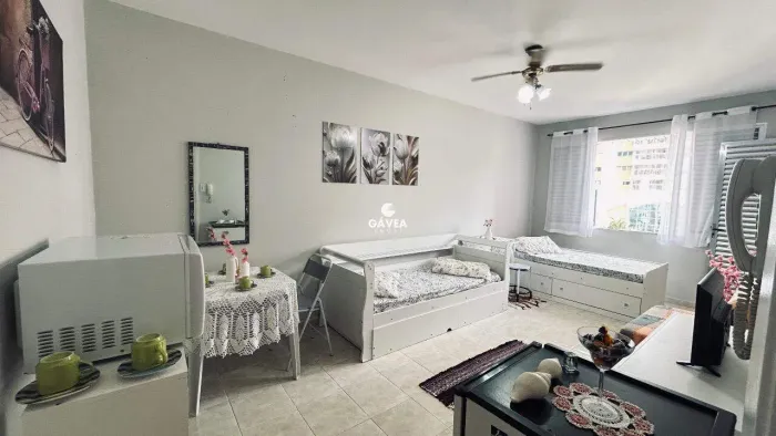 Apartamento à venda no Embaré em Santos.